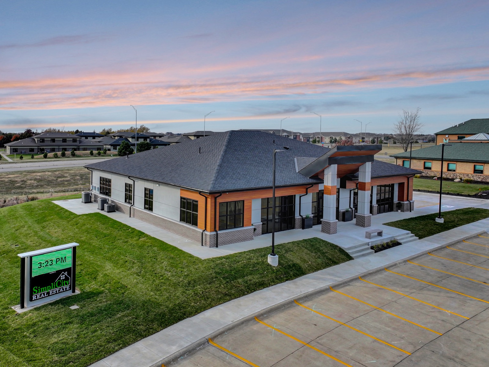 SimpliCity Real Estate office in Lincoln, Nebraska at dusk